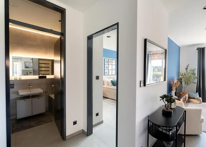 Apartment Promenadenquartier Mit Elbblick, Küche Und Parken Dresden