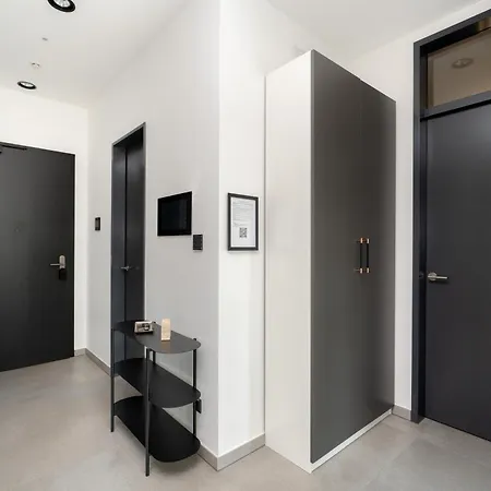 アパート Promenadenquartier Mit Elbblick, Kueche Und Parken ドレスデン