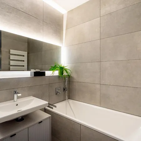 Promenadenquartier Mit Elbblick, Kueche Und Parken アパート